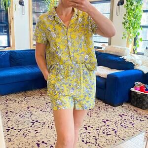 Universal Thread yellow bird two piece summer set